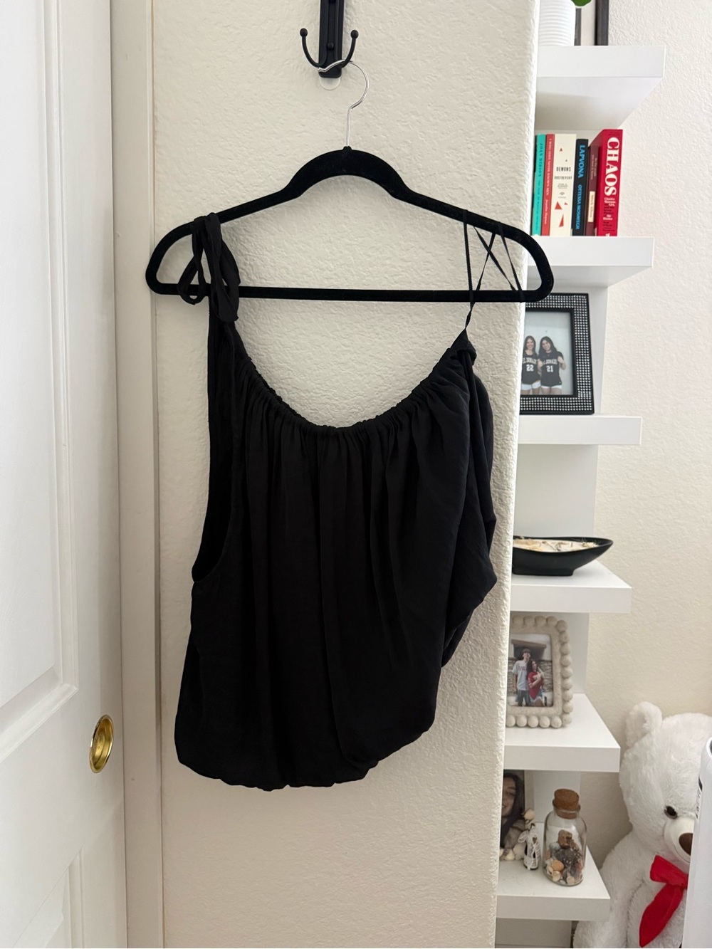 Free People Women’s Black Tie-Shoulder Tank Top
